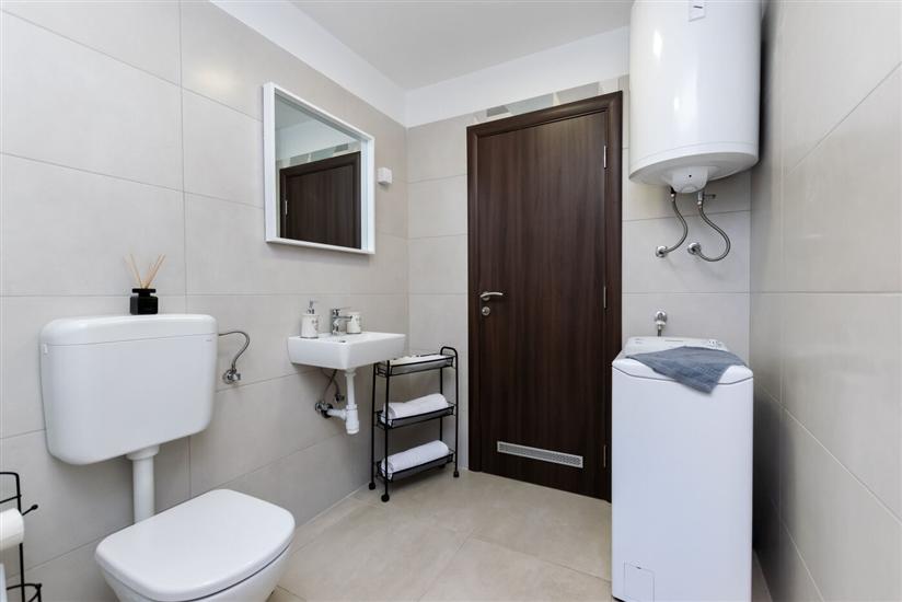 House K1, for 8 persons