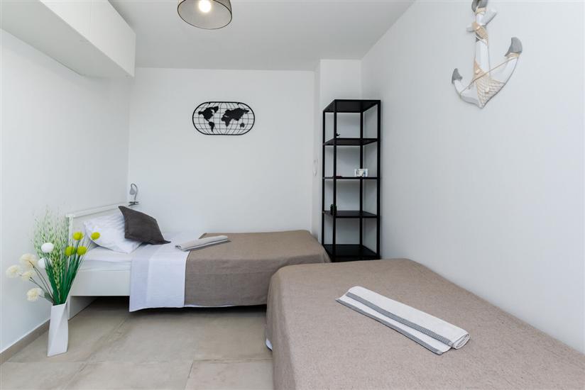 House K1, for 8 persons