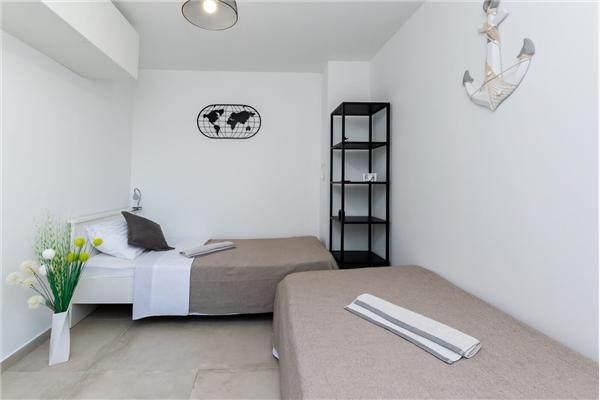 House K1, for 8 persons