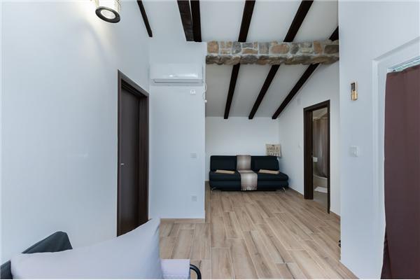 House K1, for 8 persons