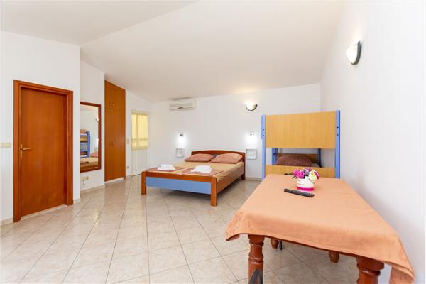 Apartment A3, for 4 persons