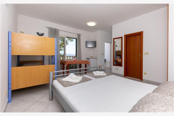 Apartment A4, for 4 persons