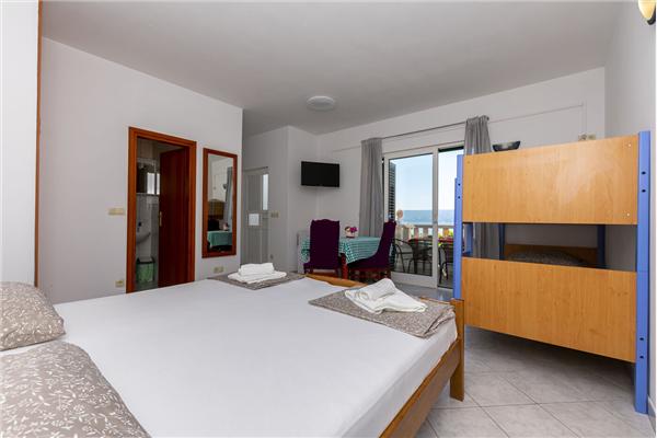 Apartment A2, for 4 persons