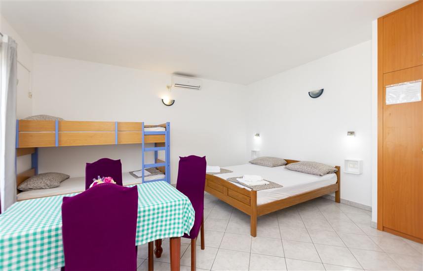 Apartment A2, for 4 persons