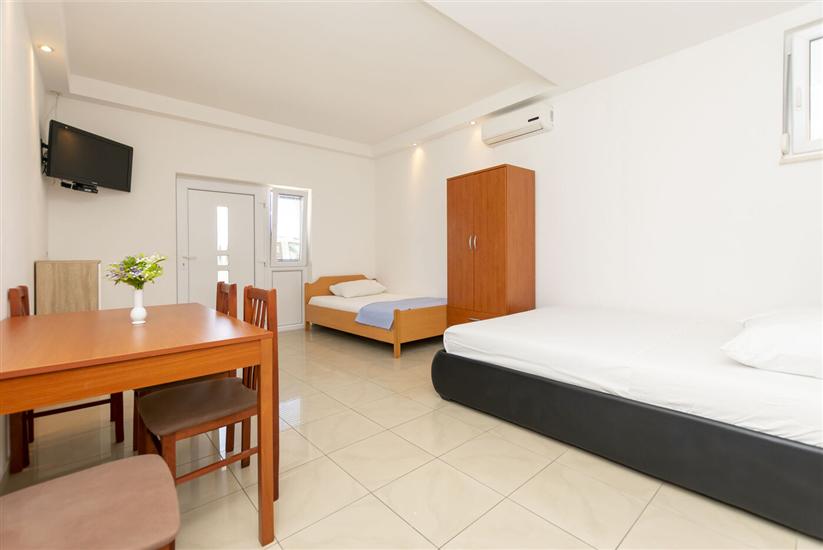 Apartment A5, for 2 persons