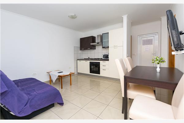 Apartment A6, for 4 persons