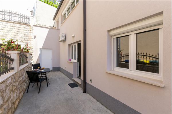 Apartment A6, for 4 persons