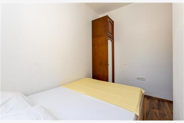 Apartment A3, for 6 persons