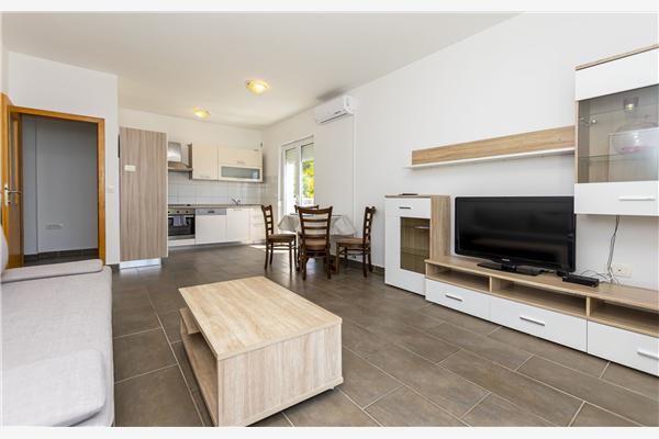 Apartment A2, for 6 persons