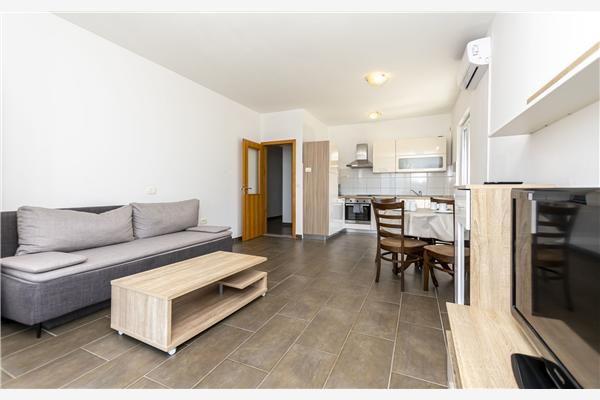 Apartment A2, for 6 persons