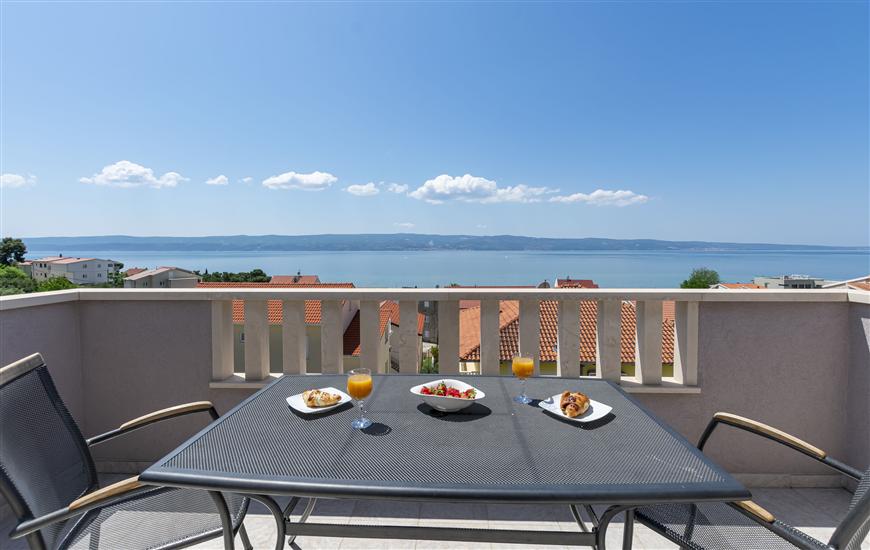 Apartment A2, for 6 persons