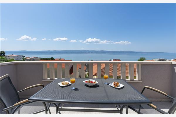 Apartment A2, for 6 persons