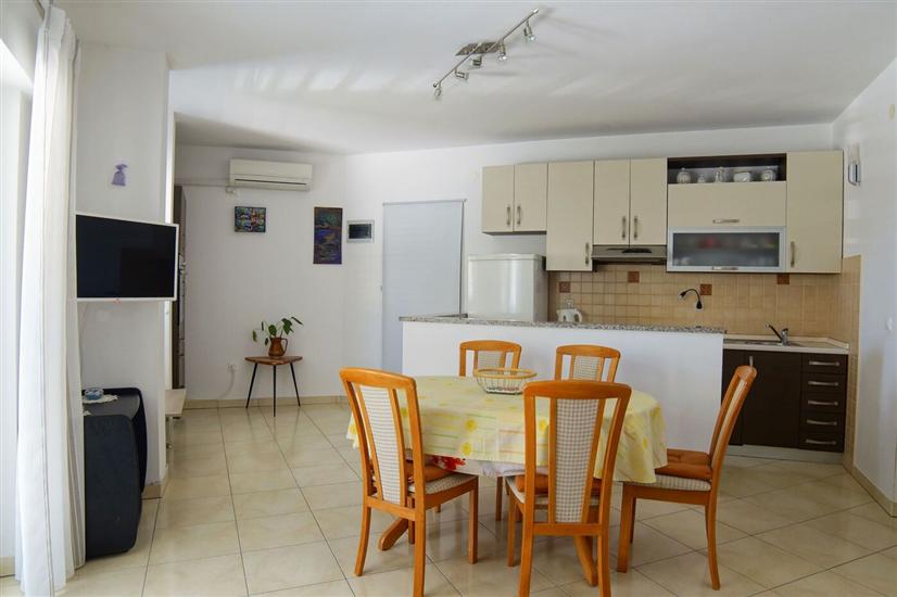 Apartment A2, for 4 persons
