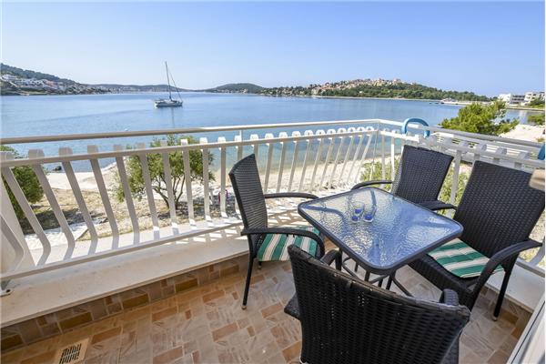 Apartment A1, for 4 persons