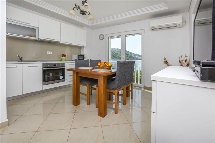 Apartment A1, for 4 persons