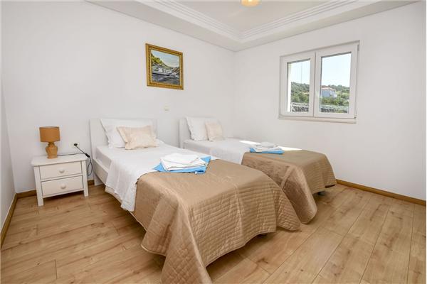 Apartment A2, for 4 persons