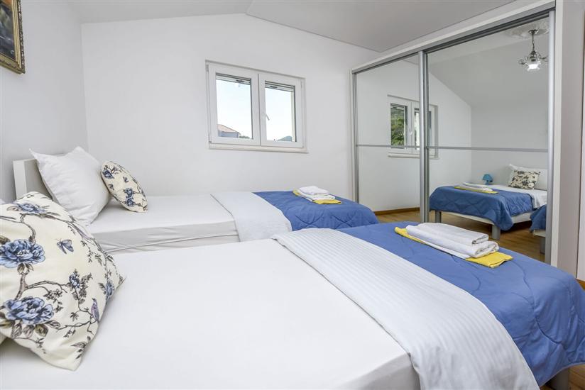 Apartment A4, for 4 persons