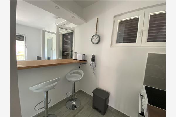 Apartment A1, for 5 persons