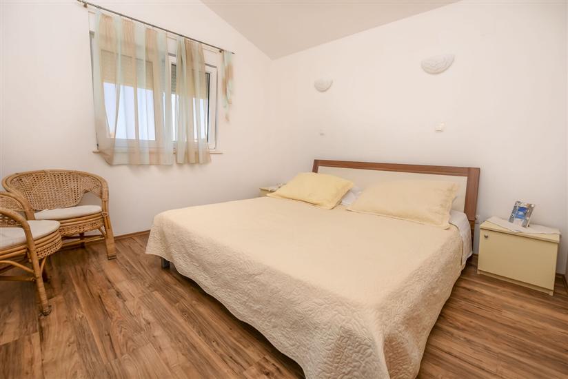 Apartment A4, for 4 persons