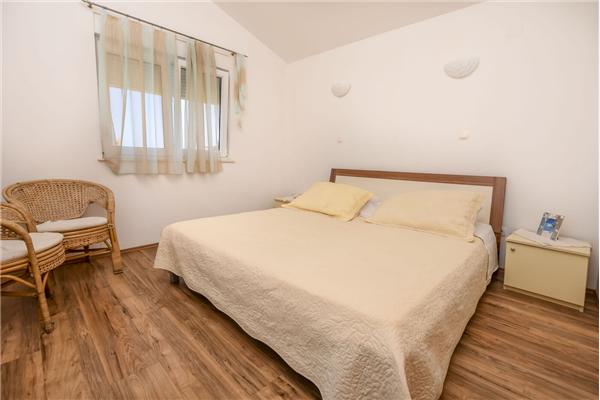 Apartment A4, for 4 persons