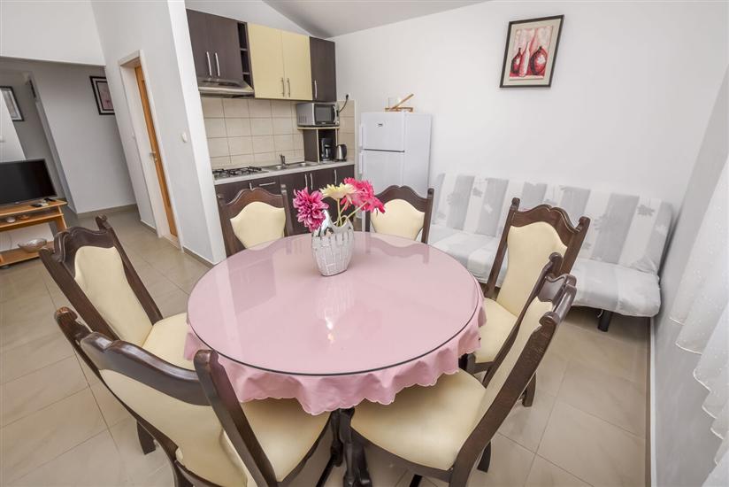 Apartment A4, for 4 persons