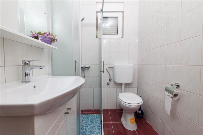 Apartment A3, for 6 persons