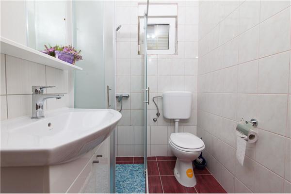 Apartment A3, for 6 persons