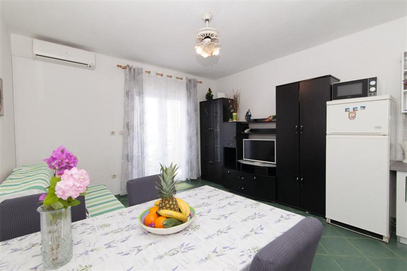 Apartment A3, for 6 persons