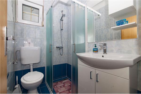 Apartment A3, for 6 persons