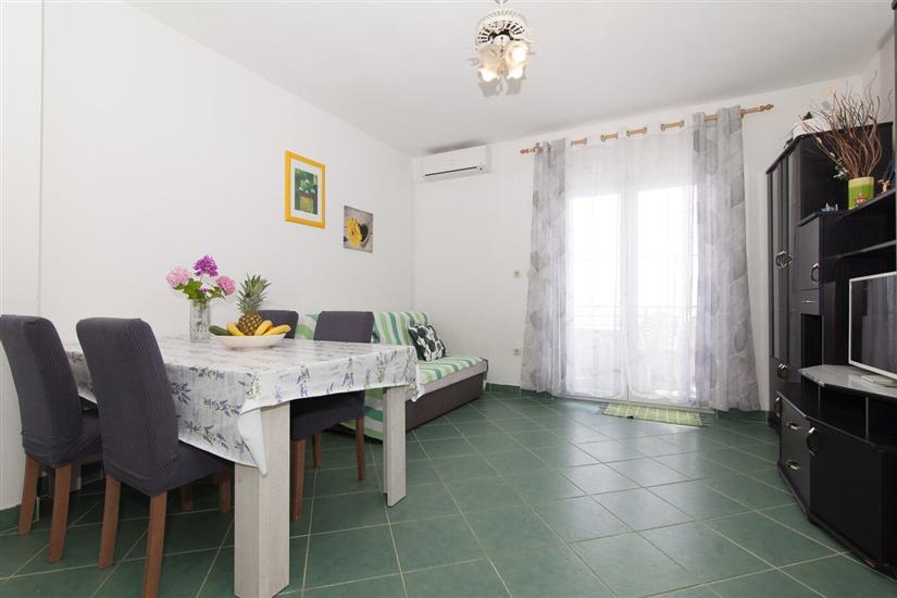 Apartment A3, for 6 persons