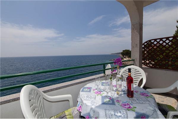 Apartment A3, for 6 persons