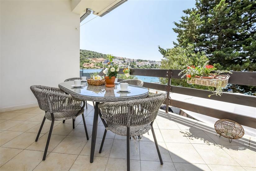 House Spirit of the sea