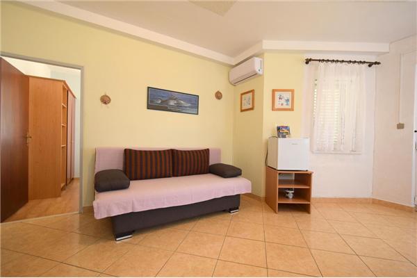 Apartment A3, for 5 persons