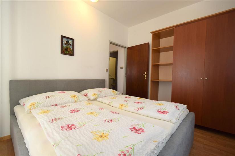 Apartment A3, for 5 persons
