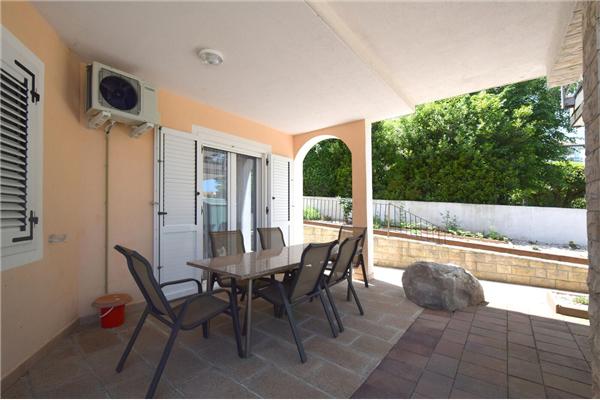 Apartment A3, for 5 persons