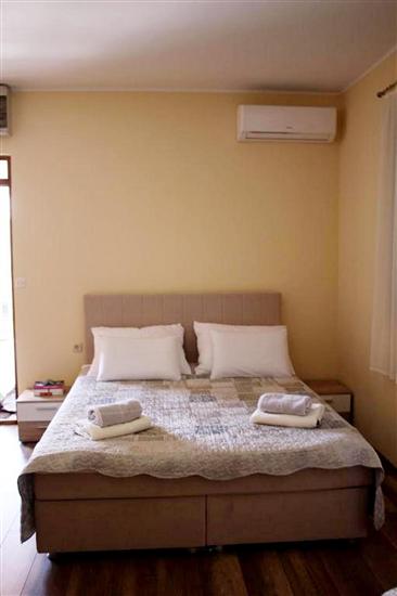 Apartment A1, for 3 persons