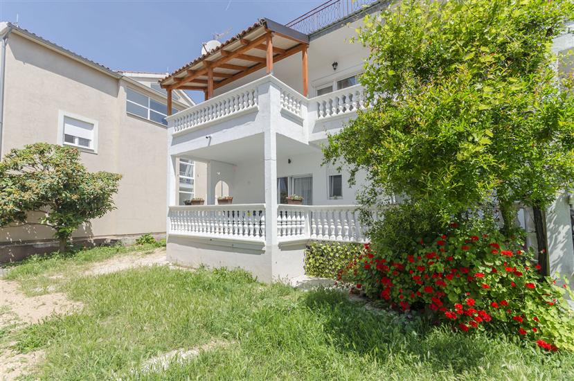 Apartmaji Katka near Blue beach