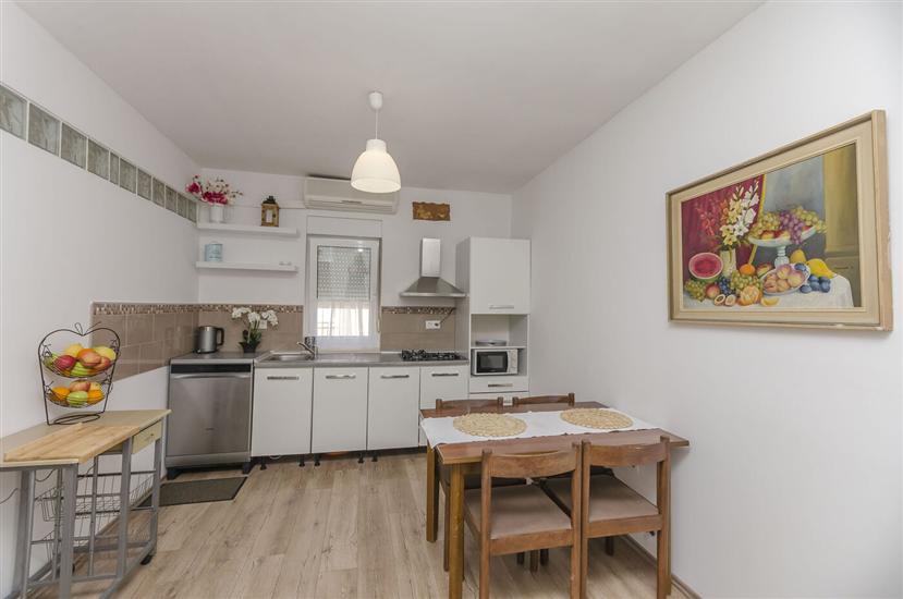 Apartman A2, na 4 osebe