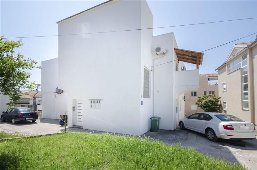 Apartmaji Katka near Blue beach