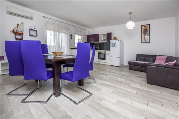 Apartment A1, for 5 persons