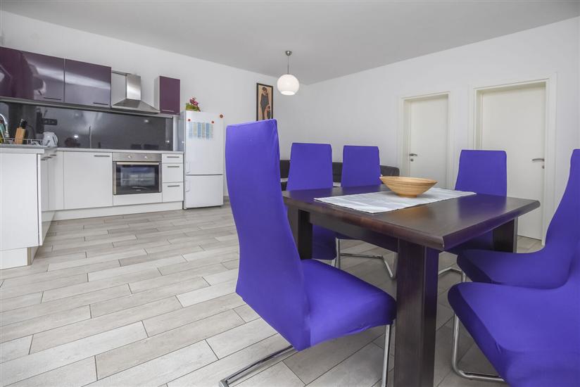 Apartment A1, for 5 persons