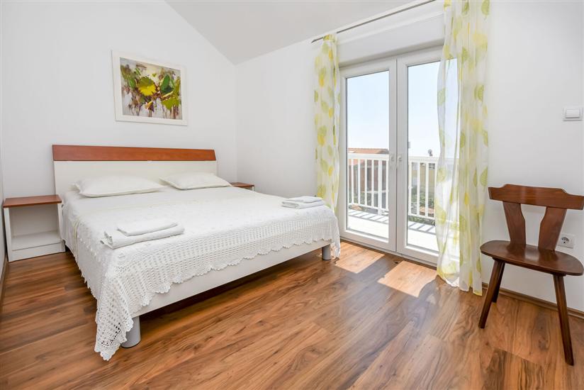 Apartment A2, for 6 persons