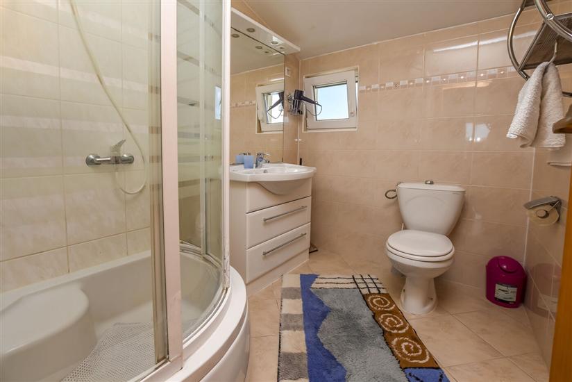 Apartment A2, for 3 persons