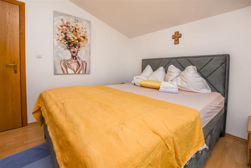 Apartment A2, for 3 persons