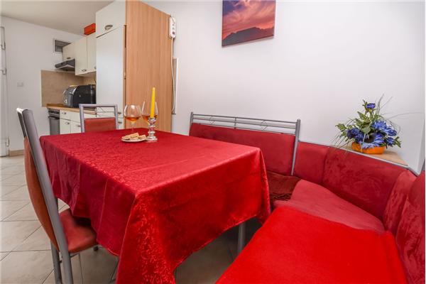 Apartment A2, for 3 persons