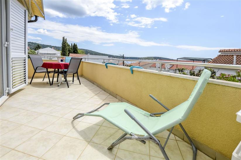 Apartment A2, for 3 persons