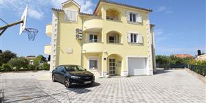 Apartment - Brodarica