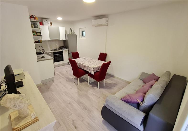 House K1, for 8 persons