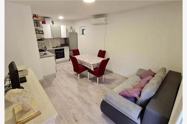 House K1, for 8 persons