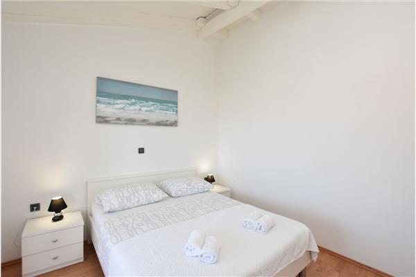 Apartment A2, for 5 persons